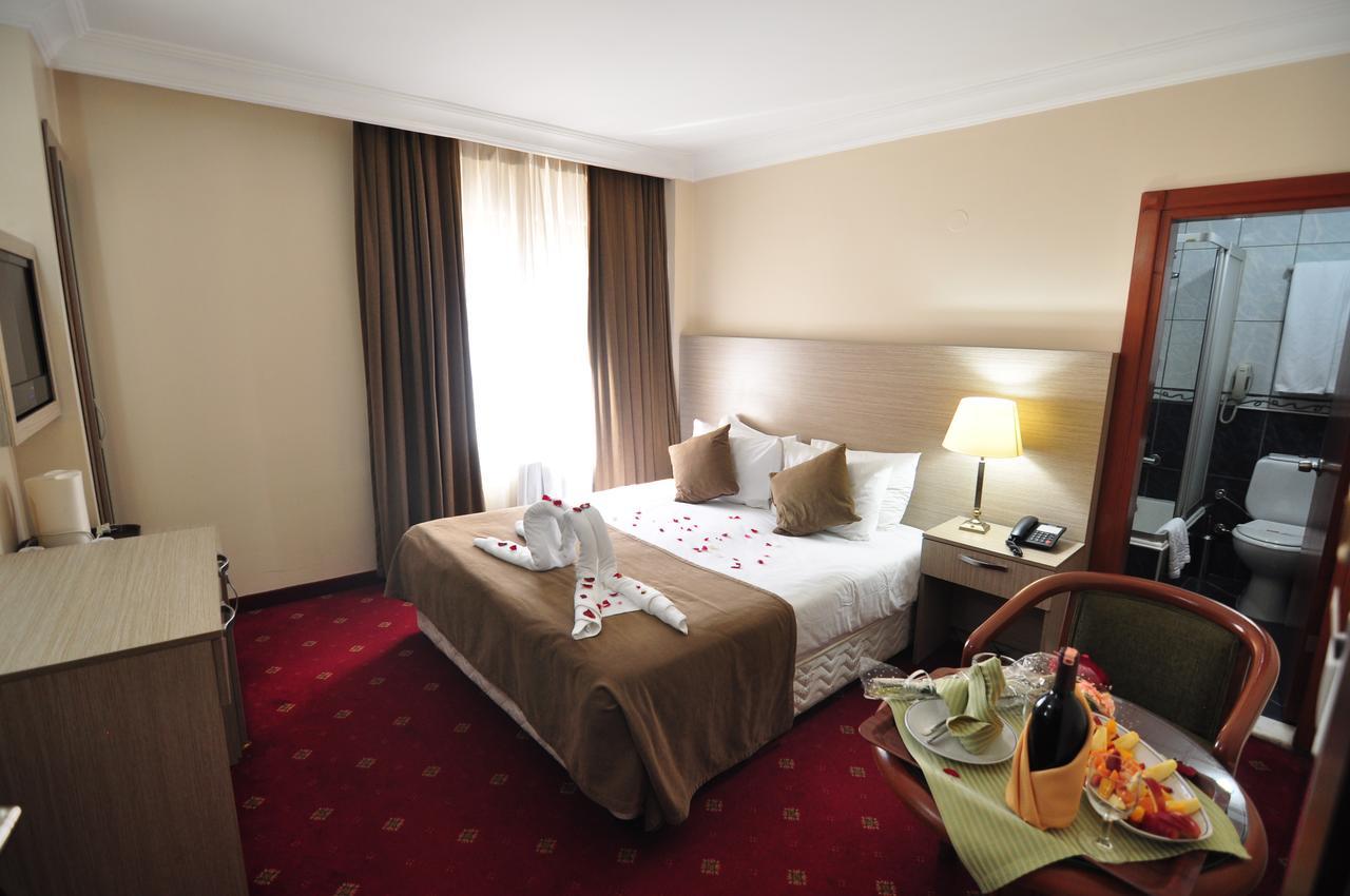 Hotel Buyuk Sahinler Istanbul Eksteriør bilde